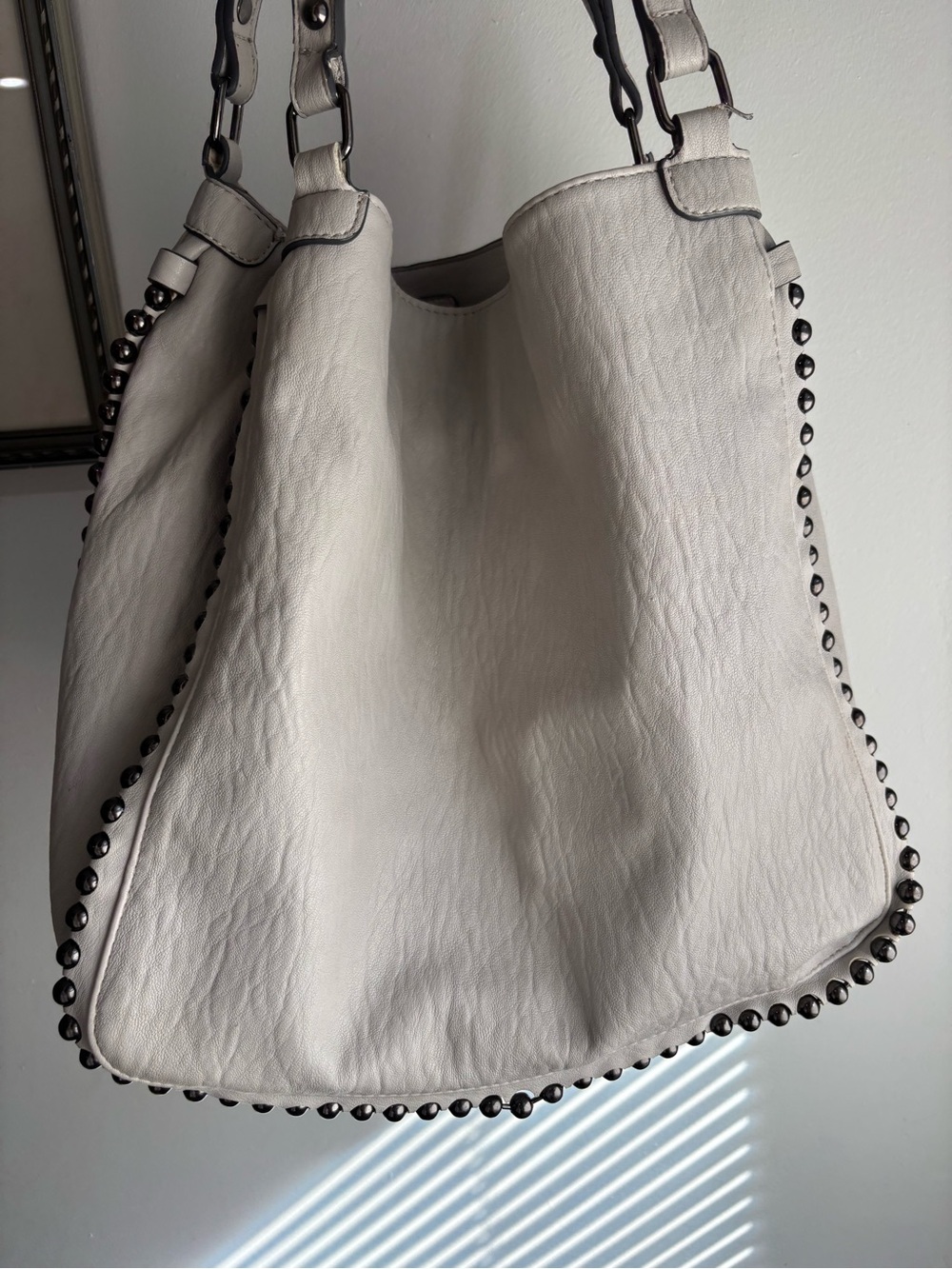 Steve Madden White Studded Shoulder Tote Bag stuffed - Picture 11 of 12